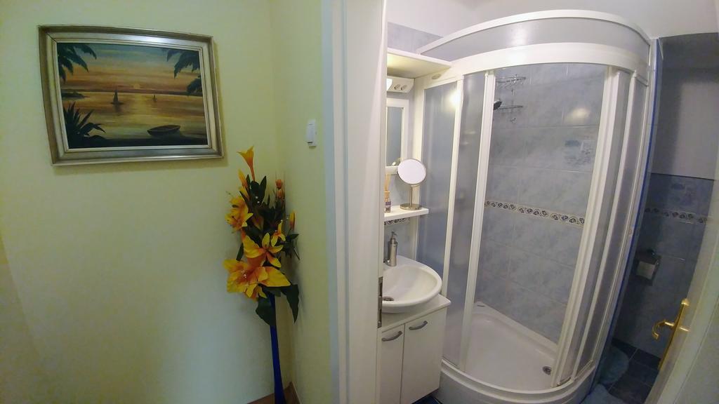 Apartments Ina Rogaska Slatina Bagian luar foto